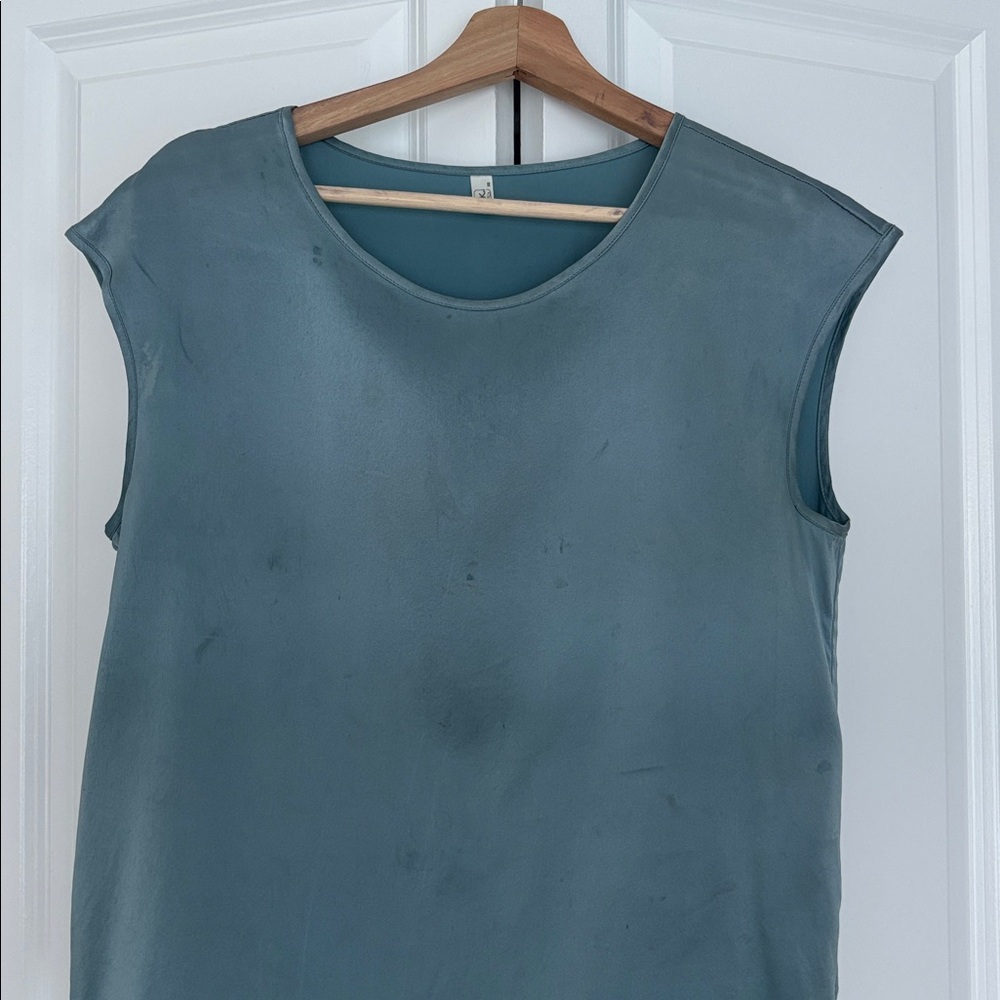 Lilysilk 100% Pure 22MM Mulberry Silk Cap sleeve Blue Top size XS